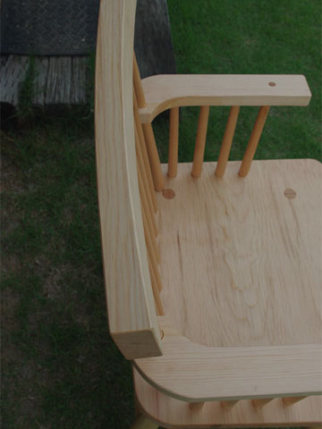 新作の手作り椅子