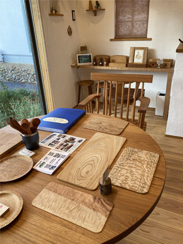 �Z���t�r���h�̃A�g���G