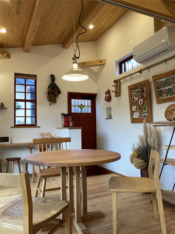 �H�[�̃A�g���G