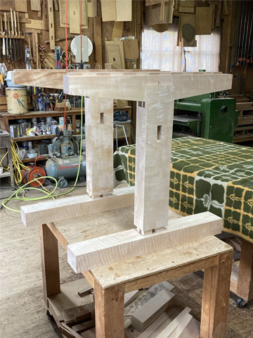 �r���̉��H