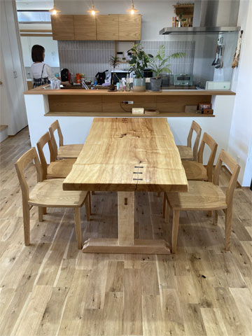 �Ȗ��C�ꖇ�_�C�j���O�e�[�u���Z�b�g