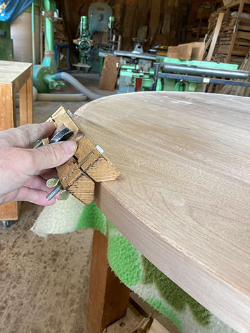 円卓(丸いテーブル)