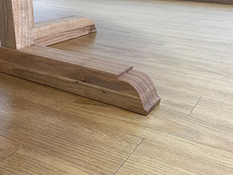 脚先の飾りデザイン