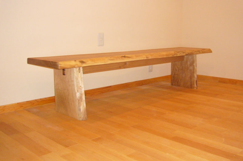 胡桃 クルミ 無垢一枚板 板脚ベンチ ダイニングテーブルや手作り家具のオーダーは半布里工房