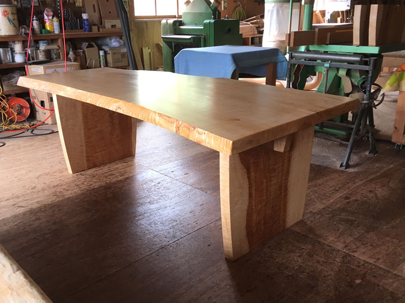 極上杢栃（トチ）無垢一枚板 テーブル：ダイニングテーブルや手作り