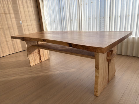 �ɏ�� �ȁi�g�`�j���C�ꖇ�� �_�C�j���O�e�[�u�� �r�����^