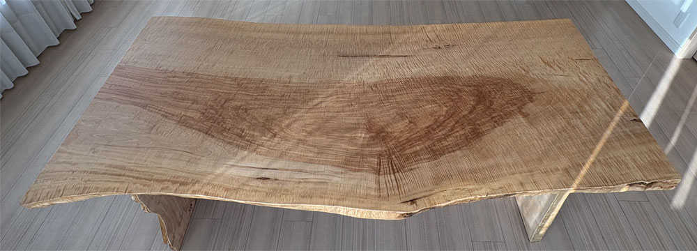 �ɏ�� �ȁi�g�`�j���C�ꖇ�� �_�C�j���O�e�[�u�� �r�����^