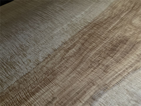 �ɏ�� �ȁi�g�`�j���C�ꖇ�� �_�C�j���O�e�[�u�� �r�����^