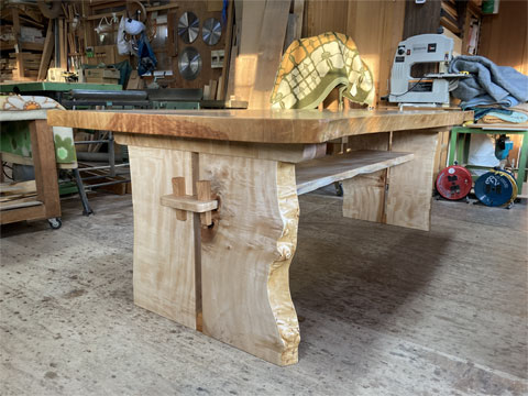 �ɏ�� �ȁi�g�`�j���C�ꖇ�� �_�C�j���O�e�[�u�� �r�����^