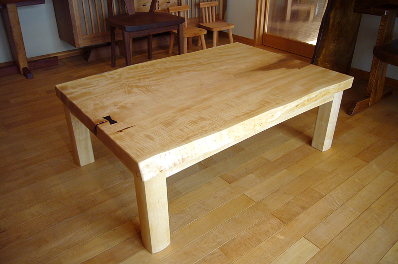 栃（トチ）無垢一枚板 こたつ座卓：ダイニングテーブルや手作り家具の 